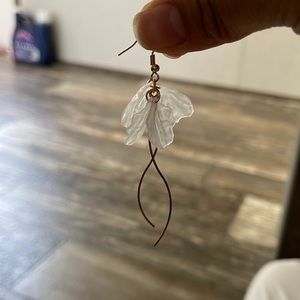 Four Petal long Earrings